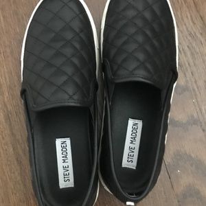 Adorable Black Steve Madden Shoes